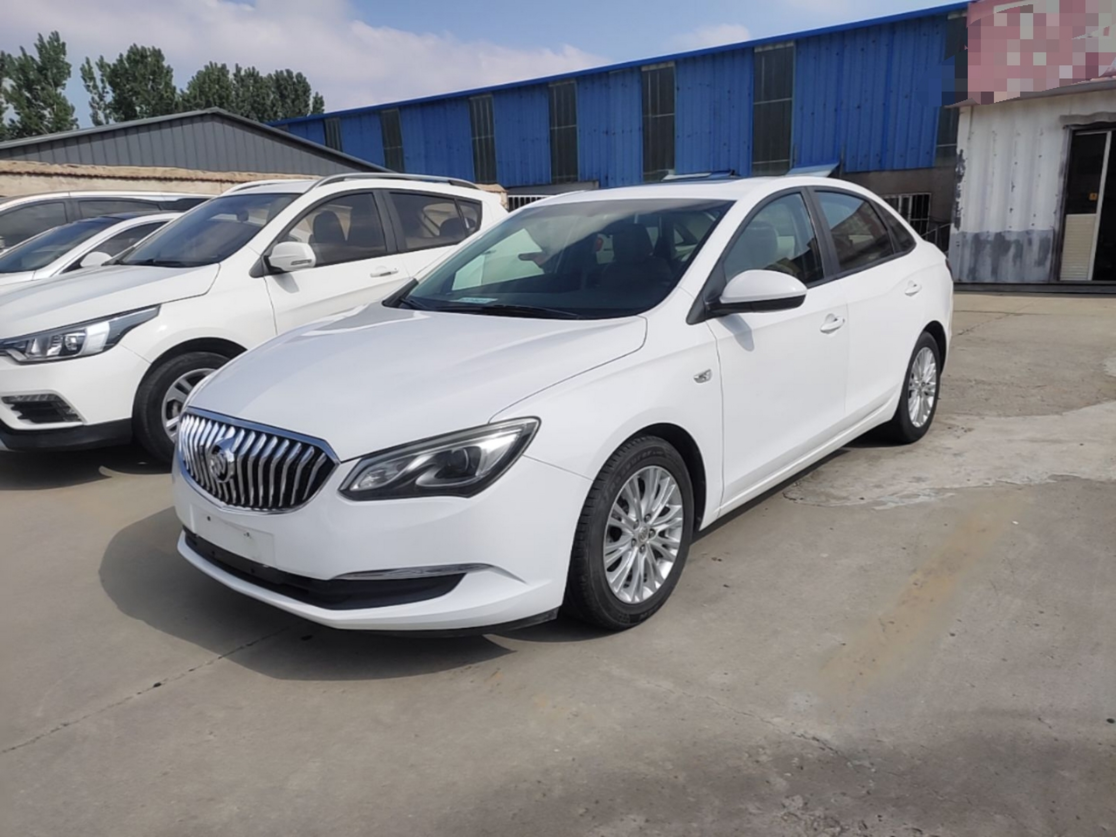 Sous le capot