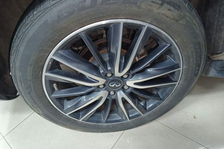 Used Infiniti QX60 2016 2.5 S/C Hybrid Two-Wheel-Drive Excellence Edition China V Standard
