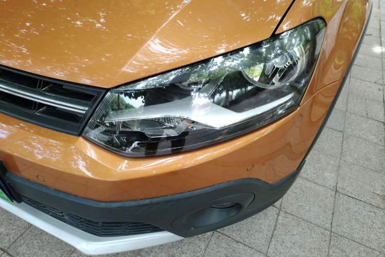 Used Volkswagen Polo 2018 1.5L Cross Polo Automatic