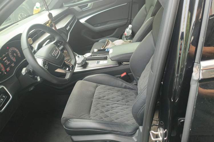 Used Audi A6L 2023 Updated 55 TFSI quattro Prestige Dynamic Edition
