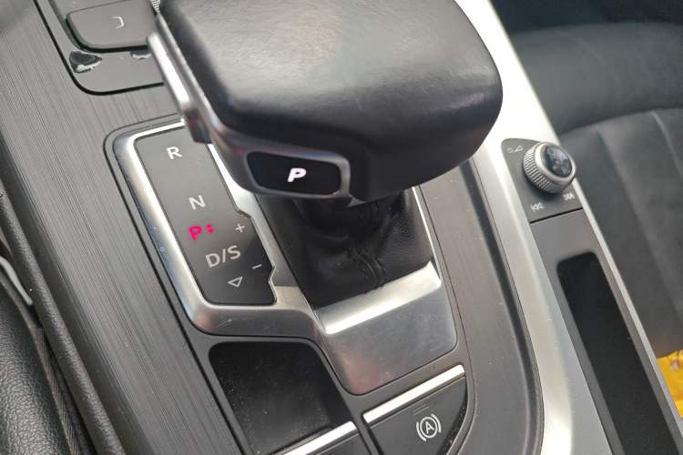 Used Audi A4L 2019 45 TFSI quattro Individual Sport Edition China V