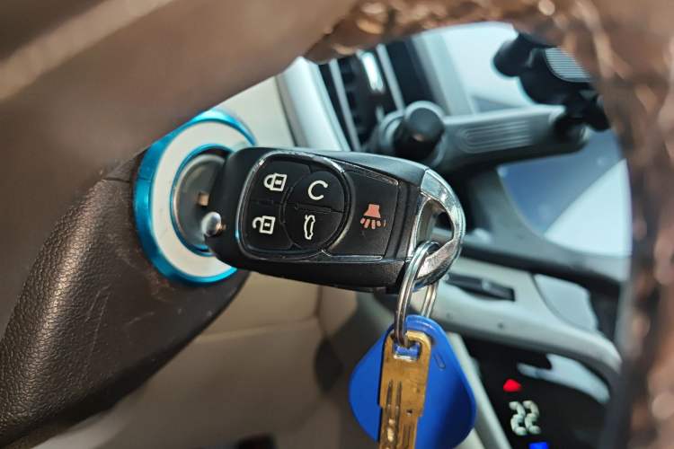 Used Buick LaCrosse 2013 2.4L SIDI Leading Comfort Version