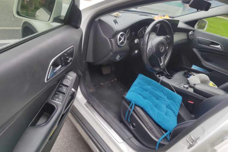 Used Mercedes-Benz GLA 2015 GLA 200 Fashion Model Driver Seat