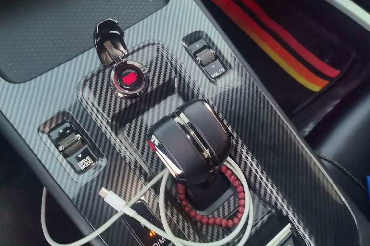 Used GAC Trumpchi EMPOW 2021 270T DCT J15 Version Gear Lever