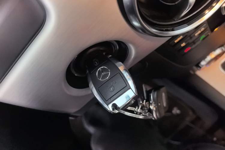 Used Mercedes-Benz GLK-Class 2014 GLK 260 4MATIC Dynamic Model