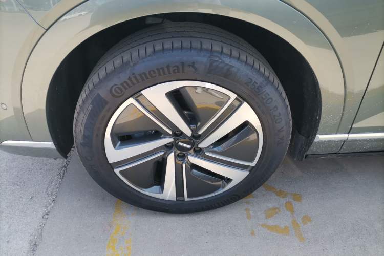 Used Wey Lanshan 2025 Four-Wheel Drive Max
