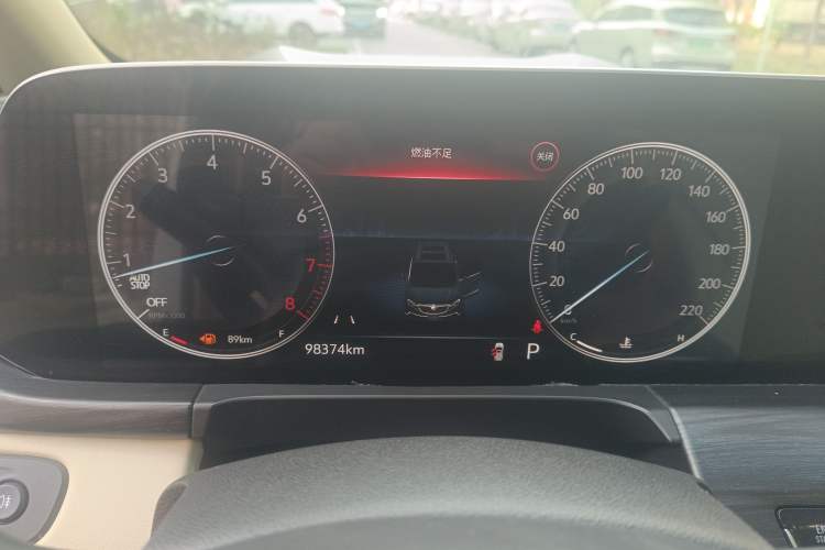 Used Buick GL8 2022 ES Landtrek 653T Luxury Edition