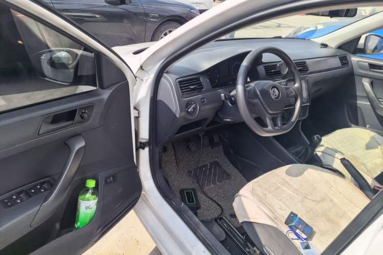 Used Volkswagen Santana 2016 1.6L Manual Fashion Edition