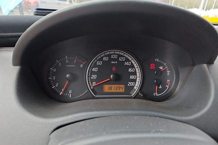 Used Suzuki Swift 2011 1.3L Manual Value Edition