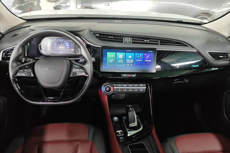 Used Dongfeng Aeolus AX7 2023 Mach Edition 1.5T DCT Champion Legend Version Center Console