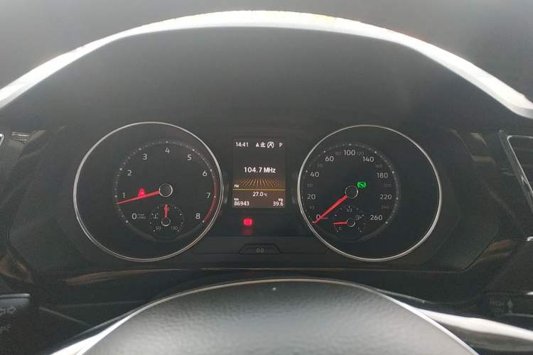 Used Volkswagen Tiguan L 2018 330TSI Automatic Two-Wheel Drive Luxury Edition