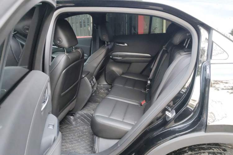 Used Cadillac XT4 2024 28T Two-Wheel-Drive Luxury Version
