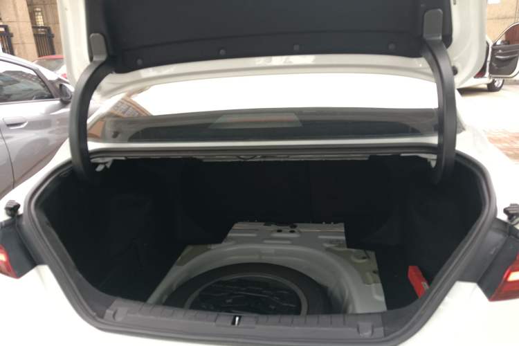 Used Geely Auto Binray 2019 200T Manual Binchi Edition
