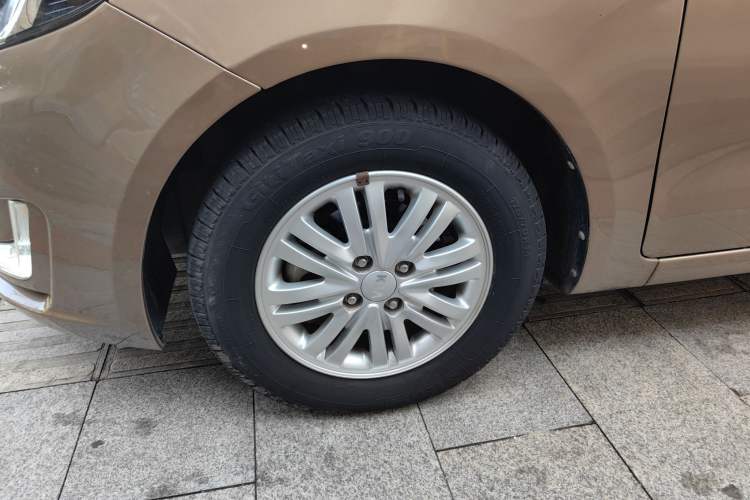 Used Kia K2 2012 Sedan 1.4L MT TOP Commemorative Edition