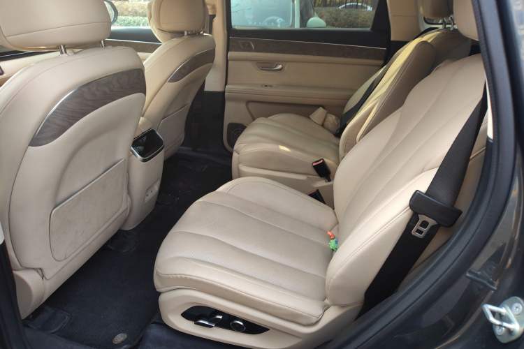 Used Hima AITO M7 2022 1.5T Four-Wheel Drive Flagship Edition
