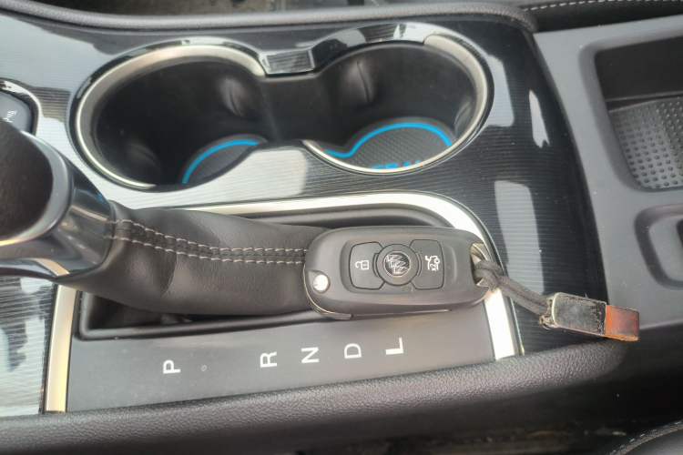 Used Buick Verano 2017 Sedan 20T Dual-Clutch Leading Model Vehicle Key