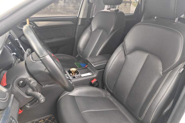 Used Roewe RX5 2019 20T Two-Wheel Drive Automatic 4G Connected Platinum Edition