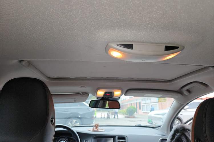 Used Volvo S60 2015 S60L 2.0T Zhiyuan Edition Headliner