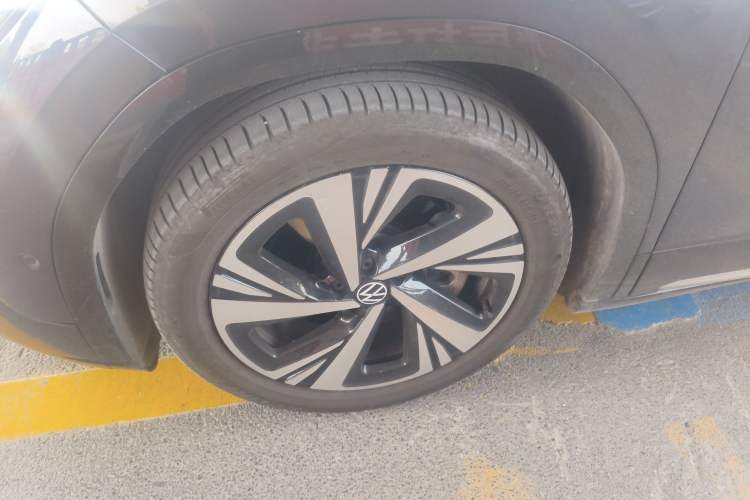 Used Volkswagen ID.6 CROZZ 2024 PRO Model
