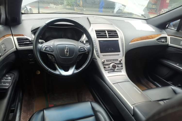 Used Lincoln MKZ 2020 2.0T Deluxe Edition
