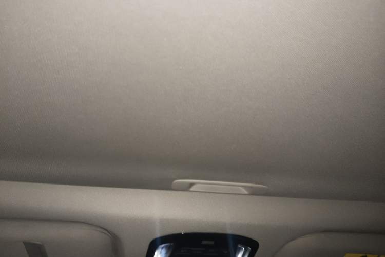 Used Toyota Venza 2023 2.0L CVT Two-Wheel Drive Luxury Edition Headliner