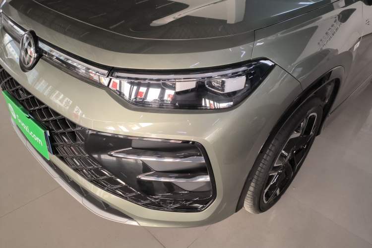 Used Volkswagen Tayron 2025 Tiguan L 380TSI 4Motion Luxury Easy Package