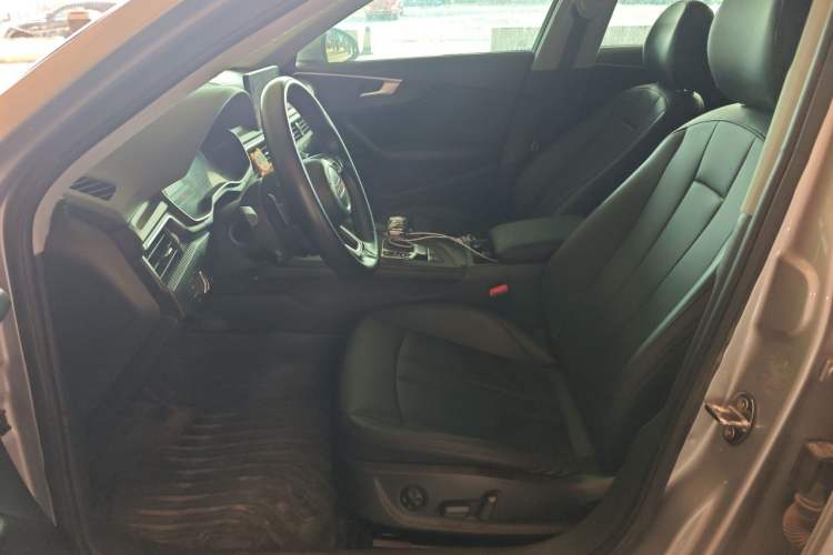 Used Audi A4L 2017 40 TFSI Ambition Edition