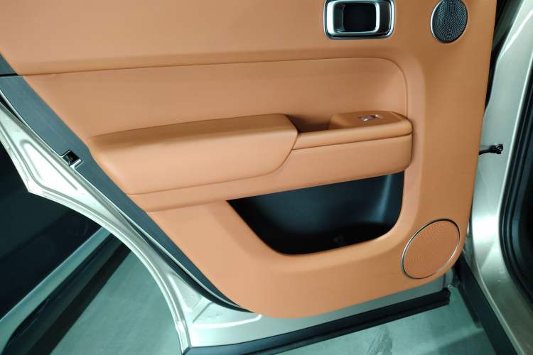 Used Li Auto L9 2022 Max model
