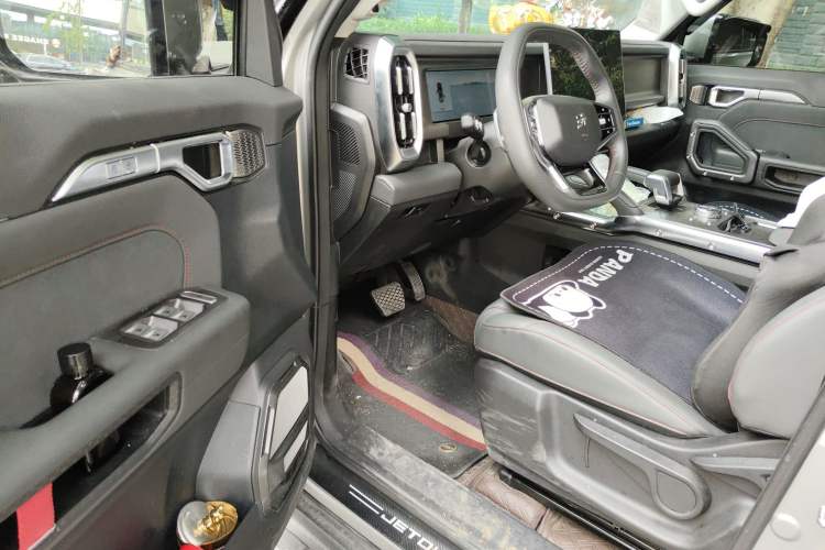 Used JETOUR Traveler 2023 1.5T Two-Wheel Drive Discovery PRO