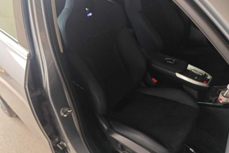 Used BMW X1 2024 xDrive25Li M Sport Package Right Front Seat