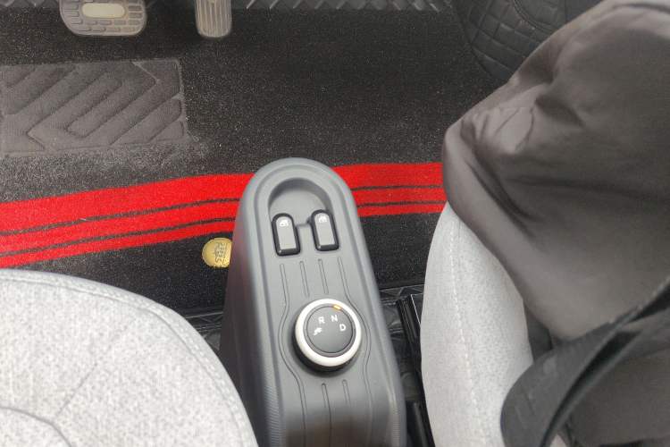 Used Wuling Hongguang MINIEV 2022 Macaron Premium Model – Lithium Iron Phosphate