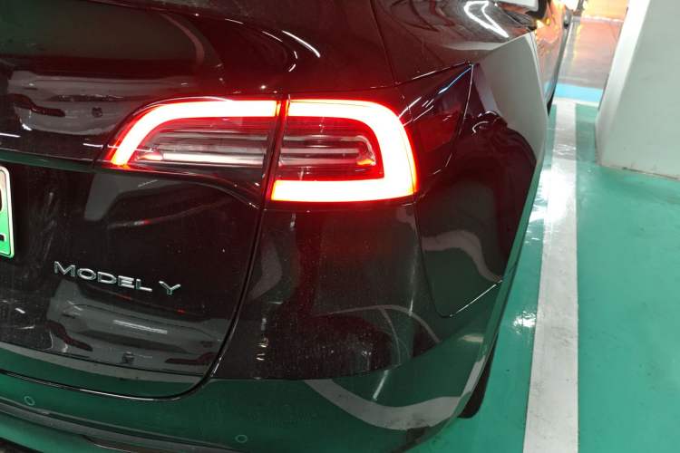 Used Tesla Model Y 2022 Rear-Wheel-Drive Version