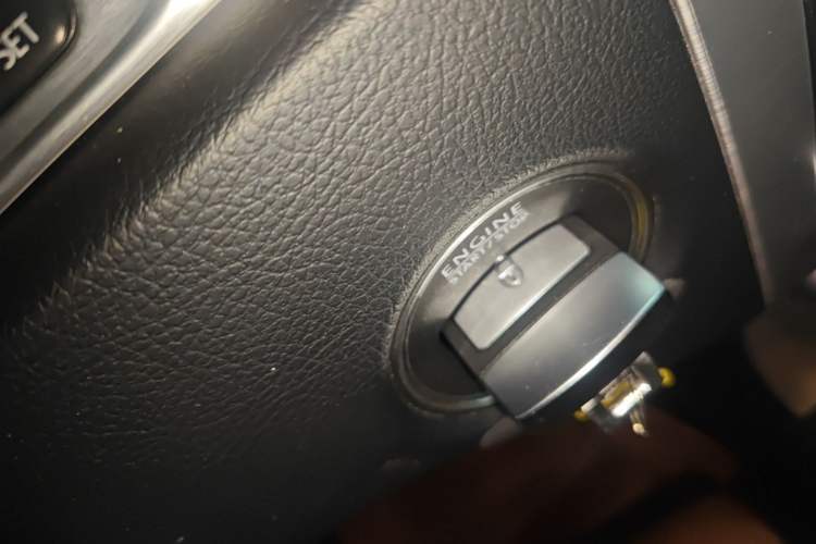 Used Volkswagen FAW-Volkswagen CC 2015 2.0 TSI Luxury Model
