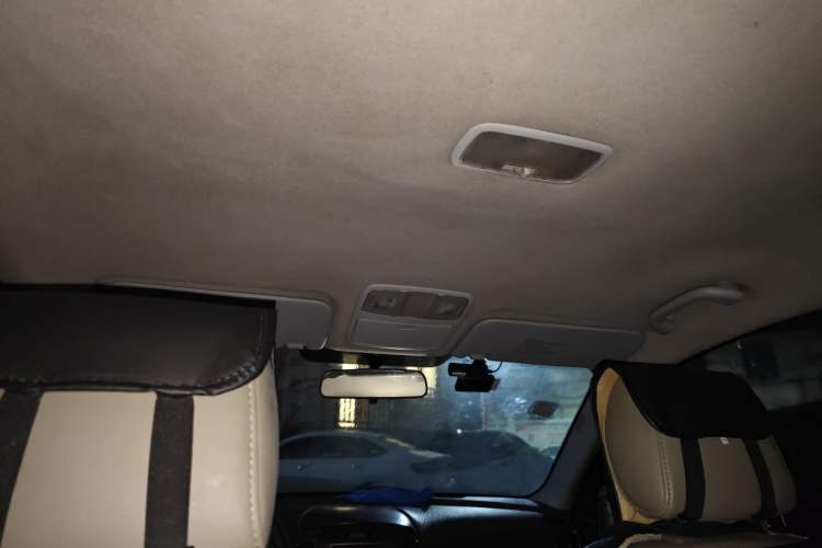 Used Hyundai Celesta 2011 1.6L Manual Comfort Edition
