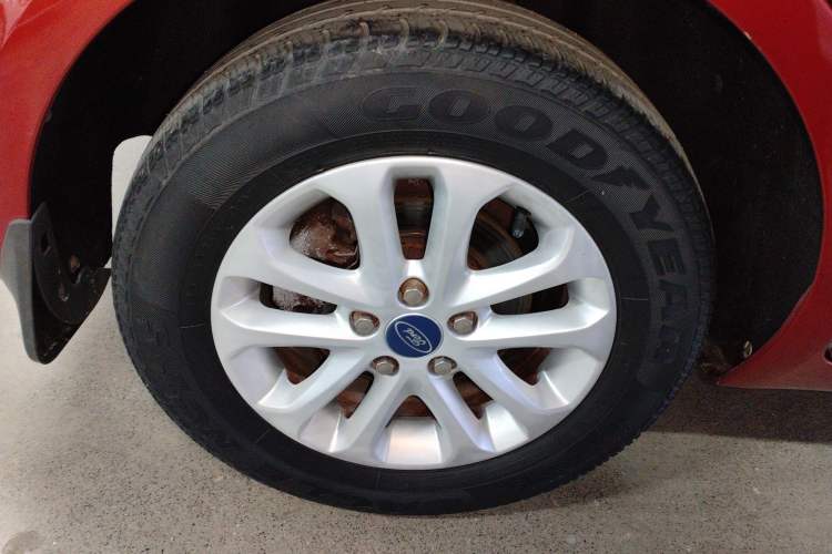 Used Ford Focus 2013 Hatchback Classic 1.8L Manual Base Model