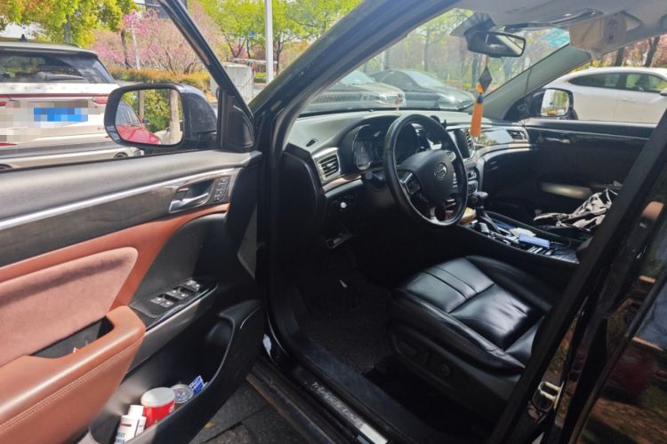 Used GAC Trumpchi GS8 2017 320T Two-Wheel Drive Luxury Smart Connectivity Version (7 Seats)