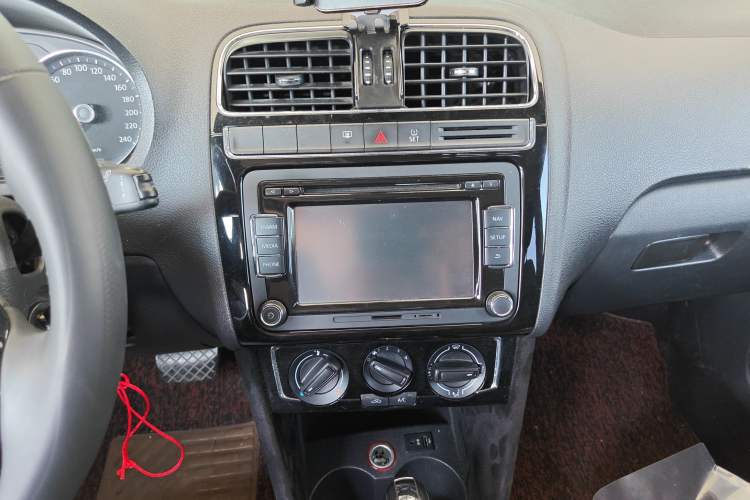 Used Volkswagen Polo 2014 1.6L Automatic Comfort Edition