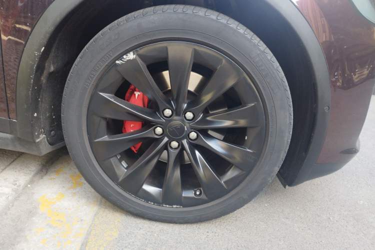 Used Tesla Model X 2016 X 75D Right Front Wheel Hub