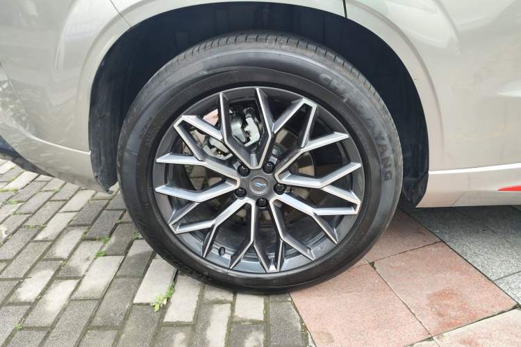 Used CHANGAN OSHAN Z6 2023 Blue Whale 1.5T DCT Smart Luxury Model
