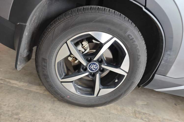 Used BYD Yuan UP 2024 401KM Beyond Edition Right Rear Wheel Hub