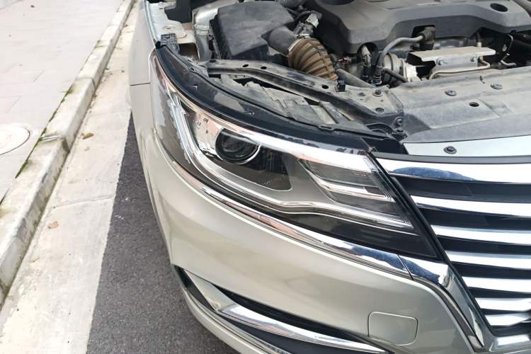 Used Roewe i6 New Energy 2019 PLUS 50T Internet Glory Flagship Edition Right Front Headlight
