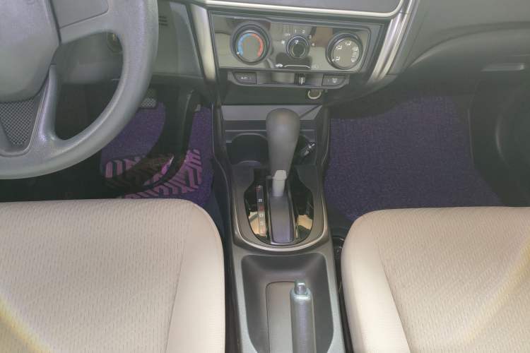 Used Honda Greiz 2016 1.5L CVT Classic Edition
