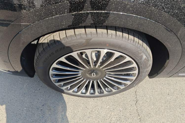 Used Hima AITO M9 2025 Extended-Range Ultra Version 52 kWh 6-Seater Left Front Wheel Hub