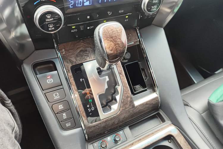 Used Toyota Alphard 2020 Dual-Engine 2.5L Prestige Edition Gear Lever