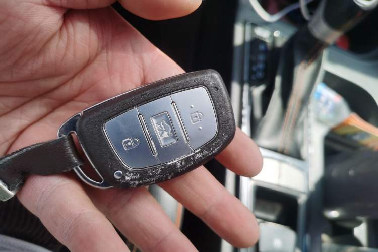 Used Hyundai Sonata 2015 1.6T GLX Advanced Model Vehicle Key