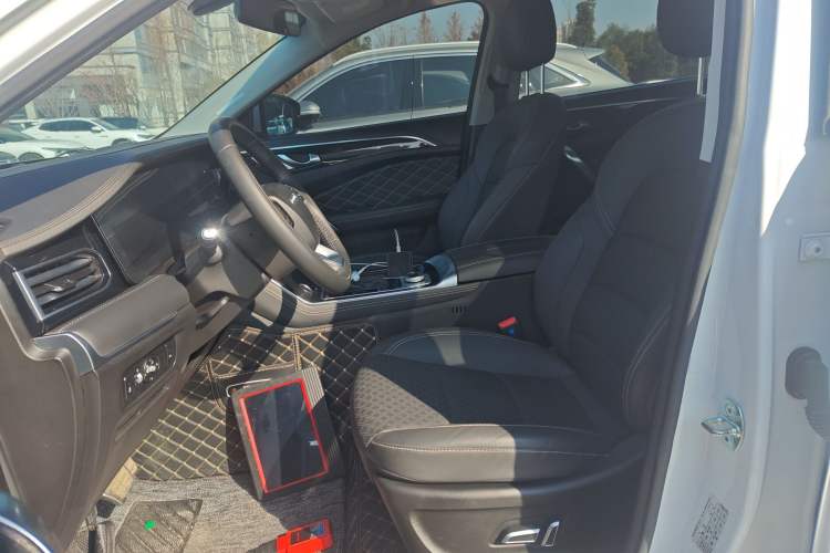 Used JETOUR X95 2022 1.6T DCT Chieftain Edition 7 Seats
