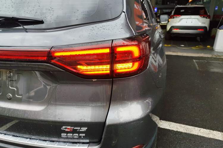 Used Changan CS75 2020 280T DCT Luxury Model China VI Standard