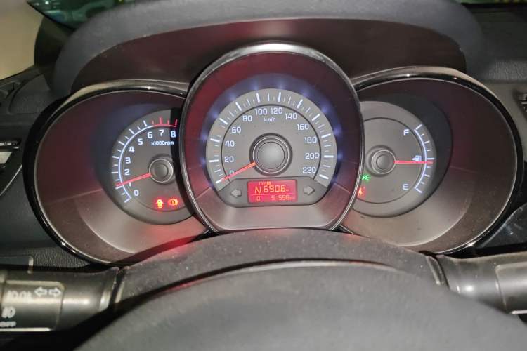 Used Kia K2 2015 Sedan 1.4L Automatic GLS