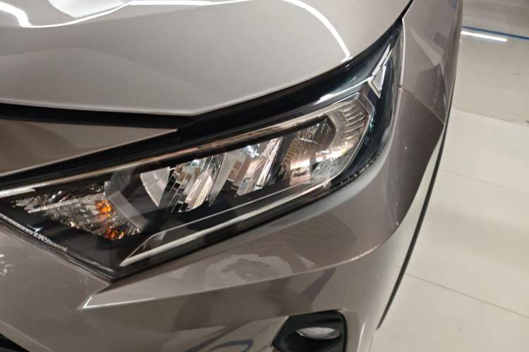 Used Toyota RAV4 2022 2.0L CVT Two-Wheel Drive Fashion Plus Edition
