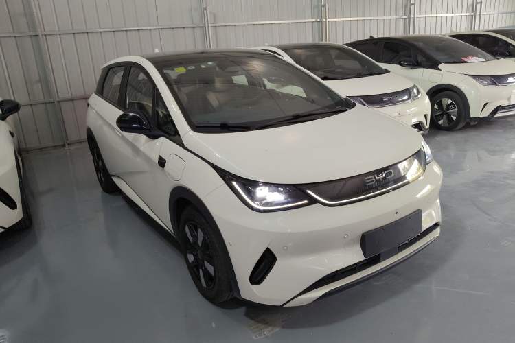 Used BYD Dolphin 2025 Intelligent Driving Version 410 km Fashion Edition
